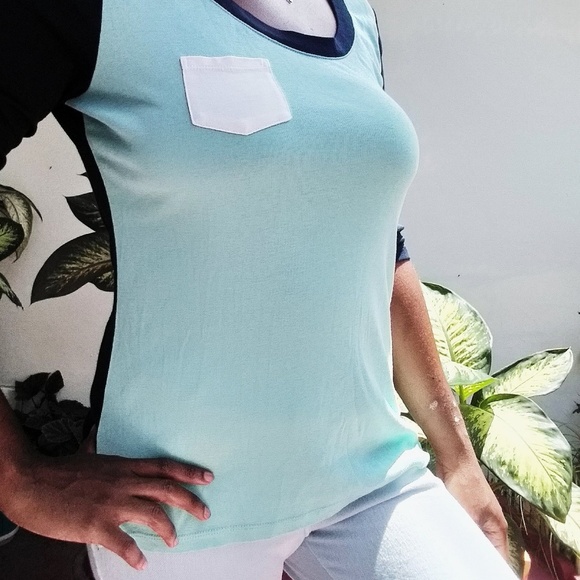 Talbots Top Blue - Picture 3 of 7